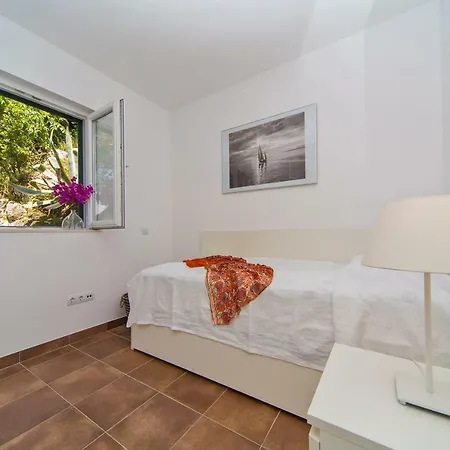 ヴィラ I Sassi Bianchi - West ツァヴタット